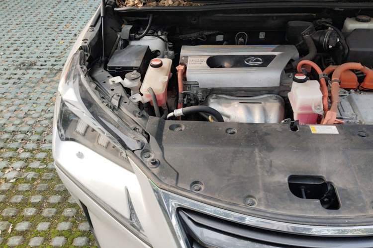 Used Lexus NX 2015 300h All-Wheel-Drive Fēngzhì Edition Engine Bay Right