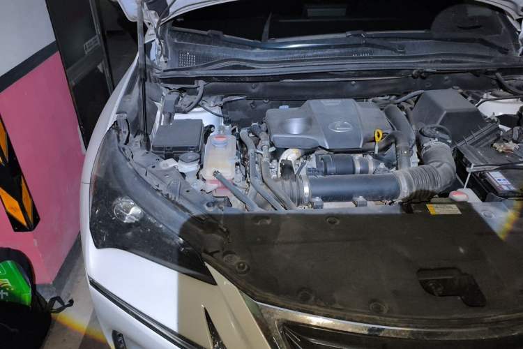 Used Lexus NX 2015 200T All-Wheel-Drive Fēngshàng Edition Engine Bay Right