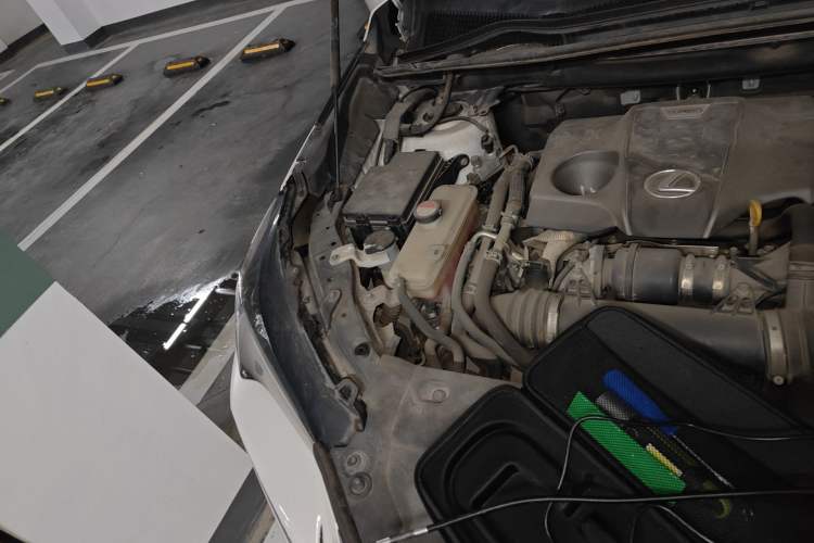 Used Lexus NX 2015 200T All-Wheel-Drive Fēngshàng Edition Engine Bay Right