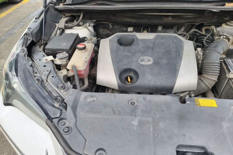 Used Lexus NX 2015 200 Front-Wheel Drive X-Trail SE Edition Engine Bay Right