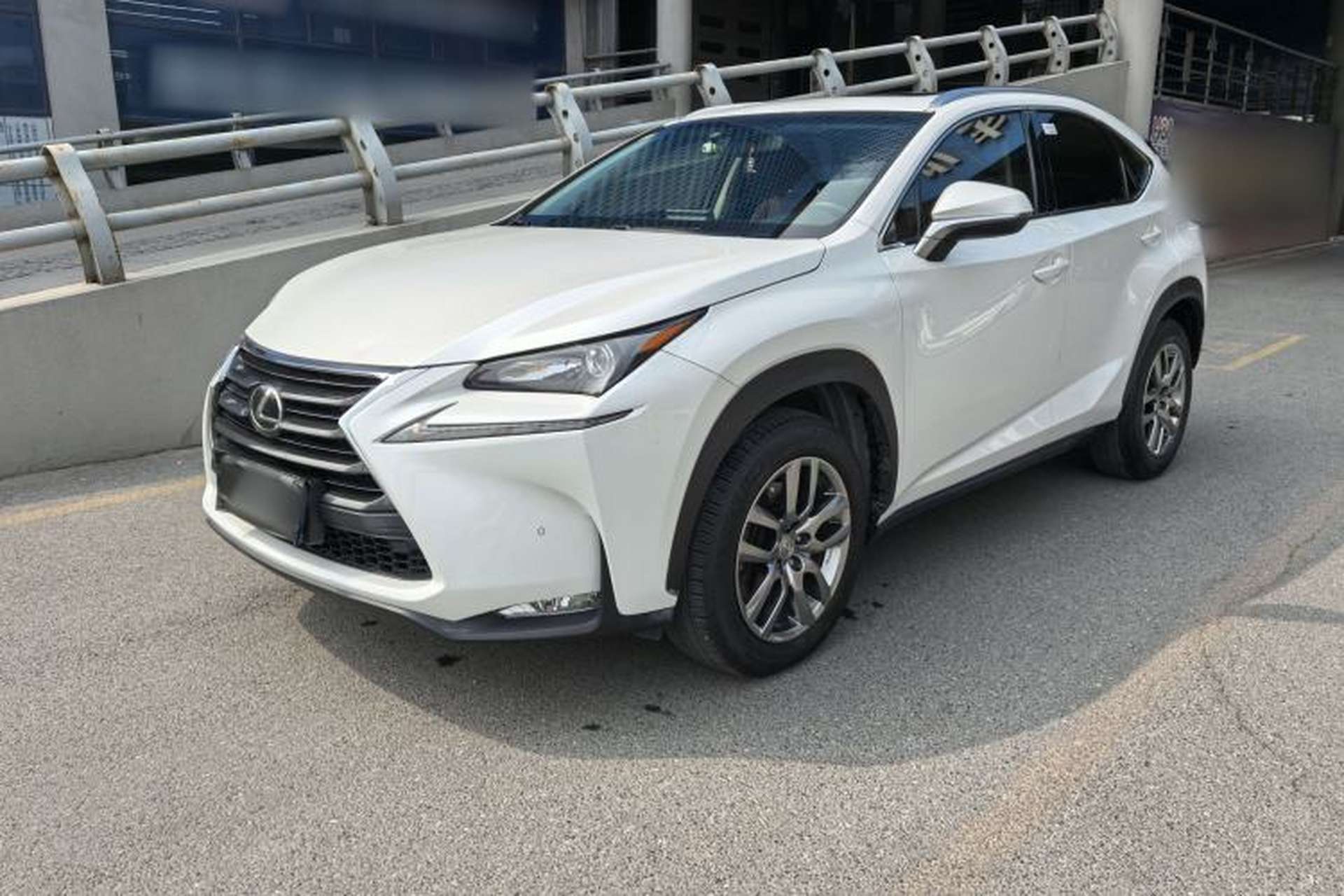 Used Lexus NX 2015 200T All-Wheel-Drive Fēngshàng Edition Exterior 2