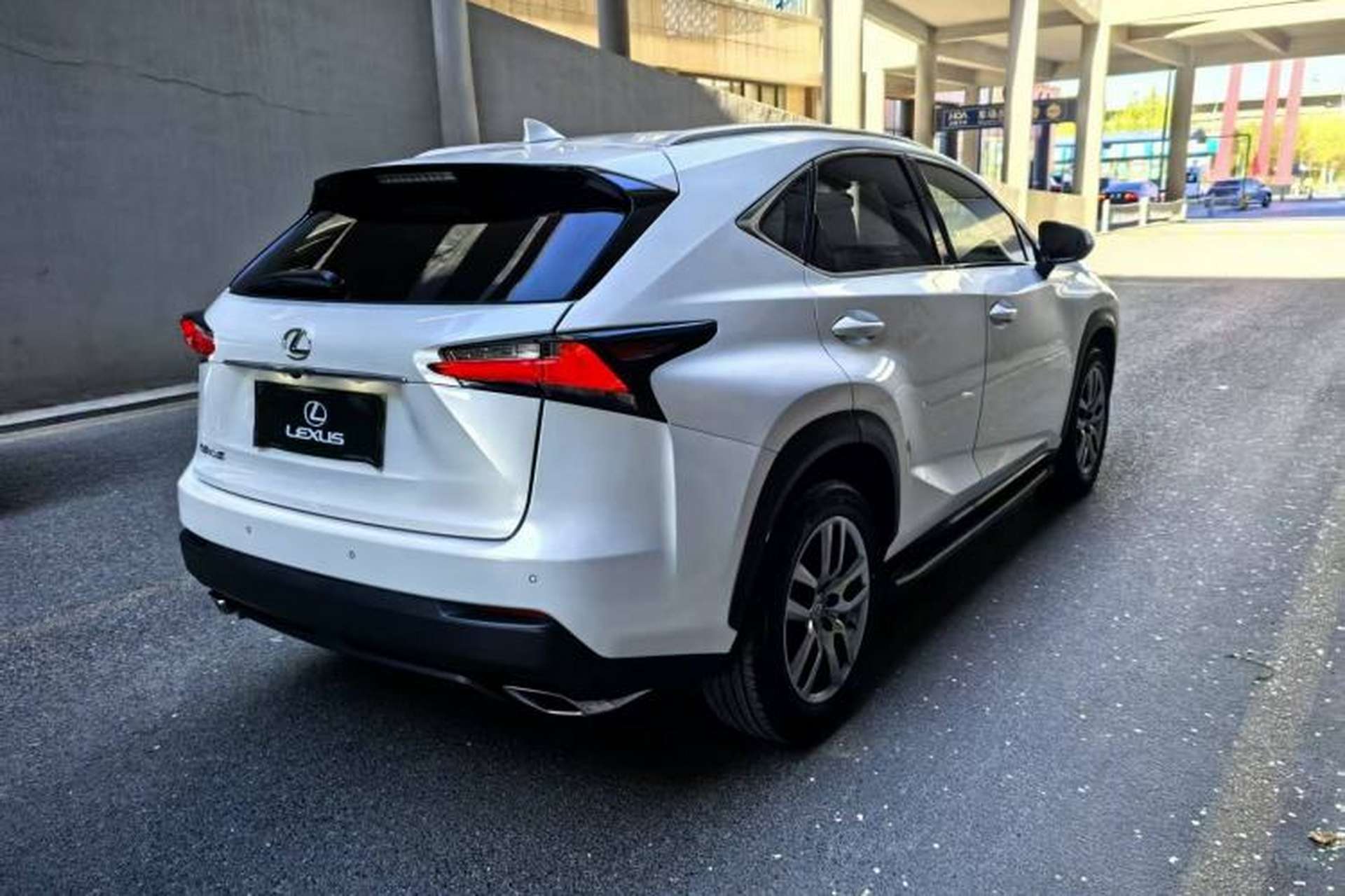 Used Lexus NX 2015 200T All-Wheel-Drive Fēngshàng Edition Exterior 5