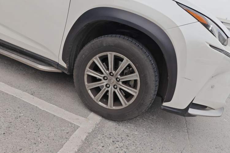 Used Lexus NX 2015 200 Front-Wheel Drive X-Trail SE Edition Exterior 7