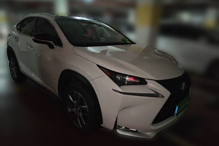 Used Lexus NX 2015 200T All-Wheel-Drive Fēngshàng Edition Front Right 45 Deg