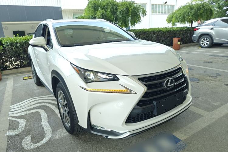 Used Lexus NX 2015 200T All-Wheel-Drive Fēngshàng Edition Front Right 45 Deg
