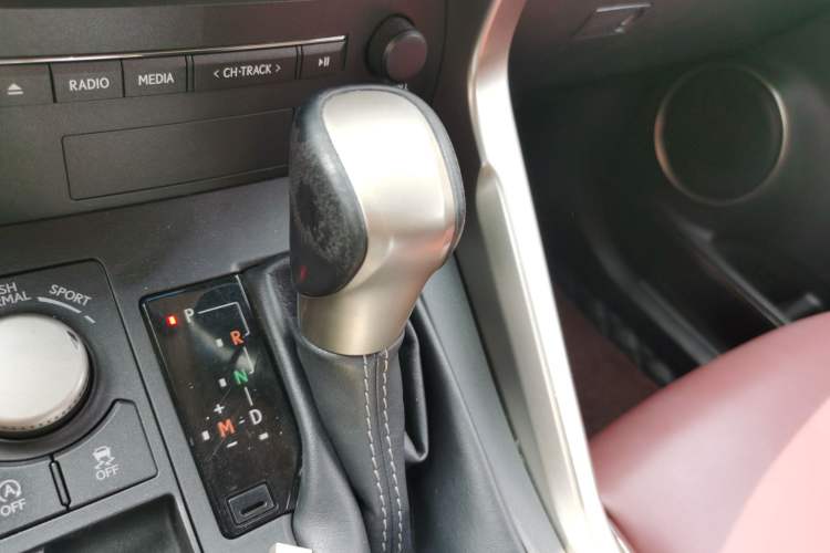 Used Lexus NX 2015 200 All-Wheel Drive Fēngshàng Edition Gear Lever