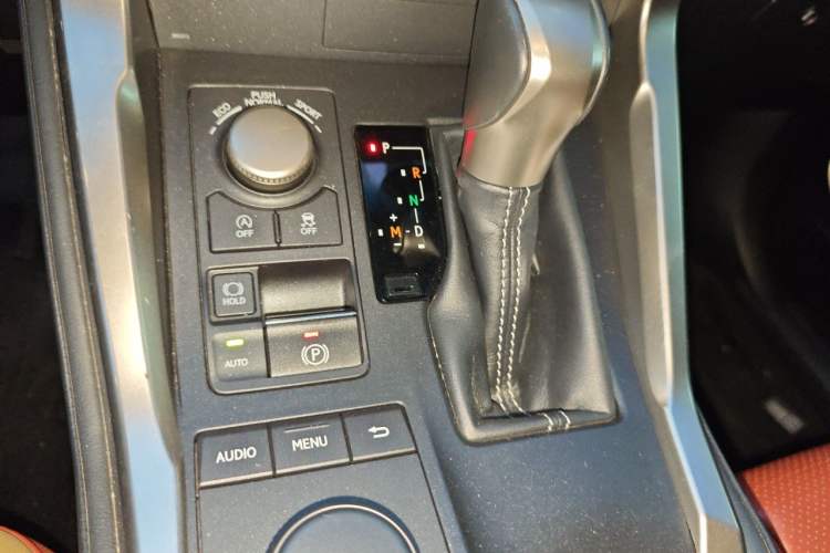 Used Lexus NX 2015 200 Front-Wheel Drive X-Trail SE Edition Gear Lever