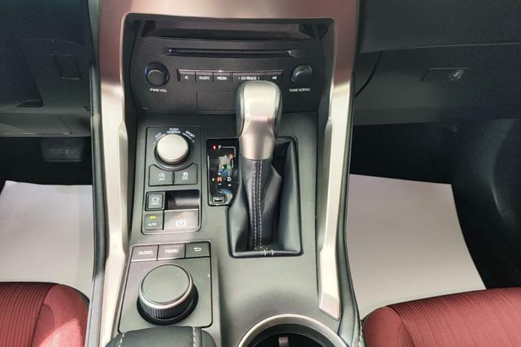 Used Lexus NX 2015 200 Front-Wheel Drive X-Trail SE Edition Gear Lever