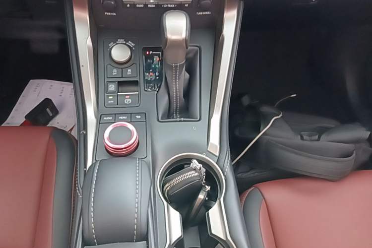 Used Lexus NX 2015 200T All-Wheel-Drive Fēngshàng Edition Gear Lever