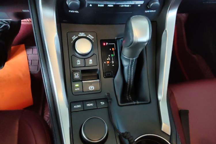Used Lexus NX 2015 200 Front-Wheel Drive X-Trail SE Edition Gear Lever