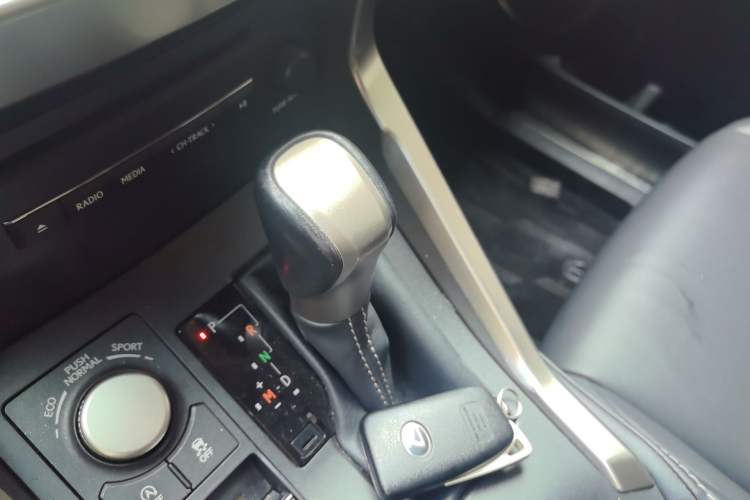 Used Lexus NX 2015 200 All-Wheel Drive Fēngshàng Edition Gear Lever