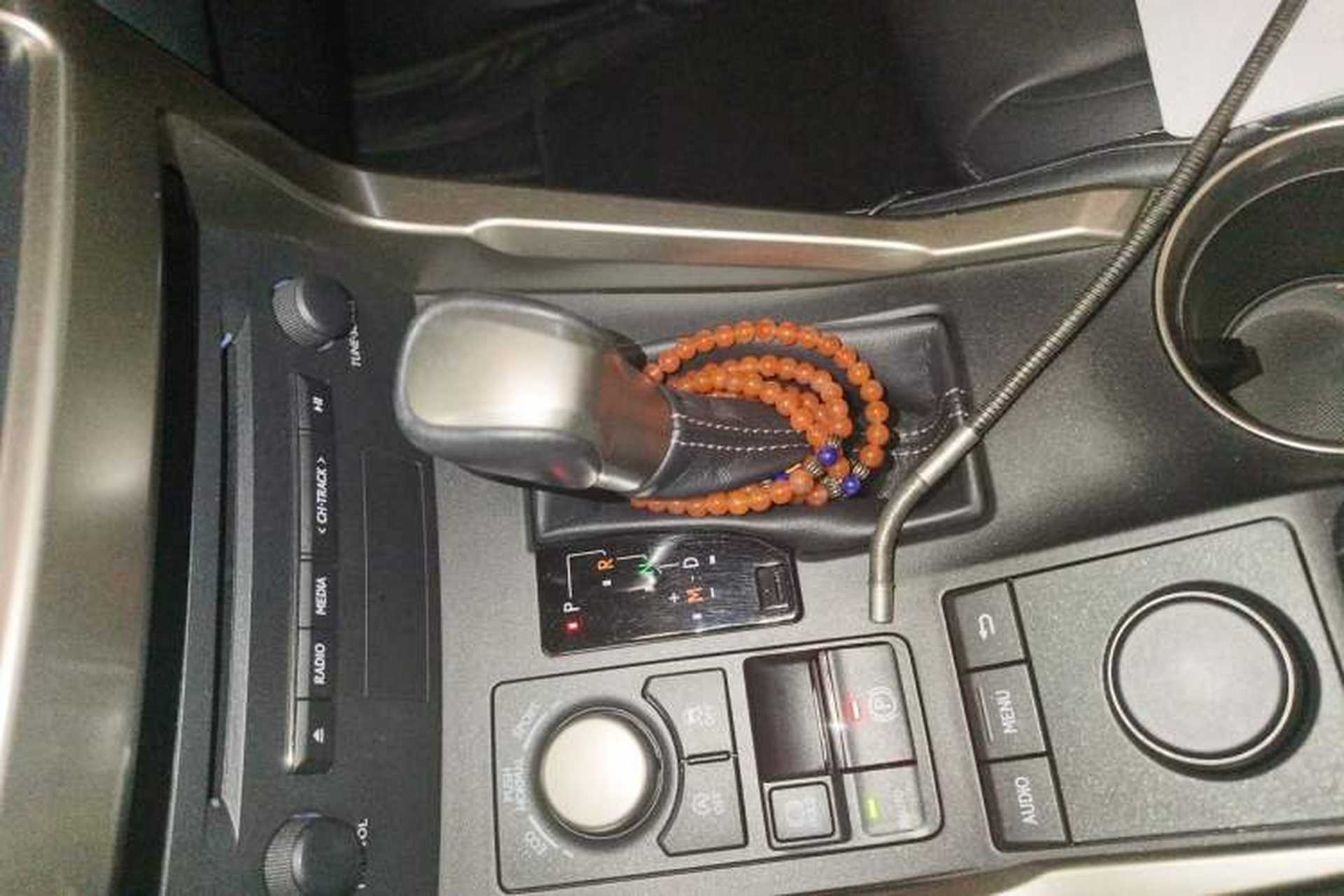 Used Lexus NX 2015 200T All-Wheel-Drive Fēngshàng Edition Gear Lever