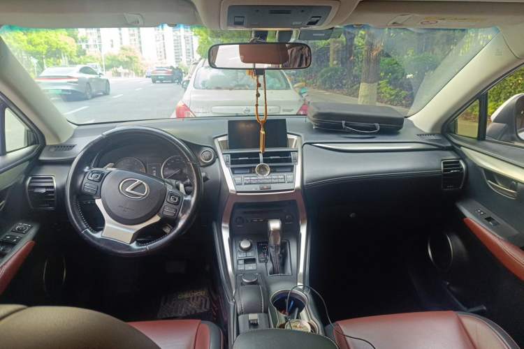 Used Lexus NX 2015 200T All-Wheel-Drive Fēngshàng Edition Headliner