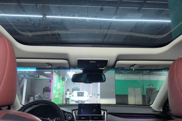 Used Lexus NX 2015 300h All-Wheel-Drive Fēngzhì Edition Headliner