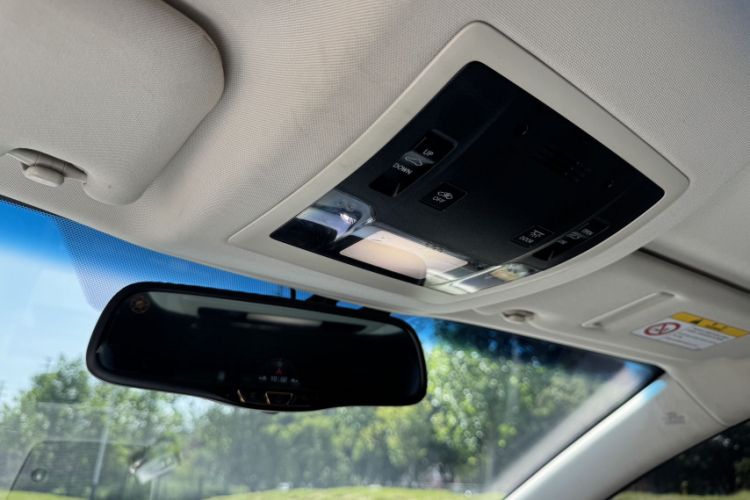 Used Lexus NX 2015 200T All-Wheel-Drive Fēngshàng Edition Interior 1