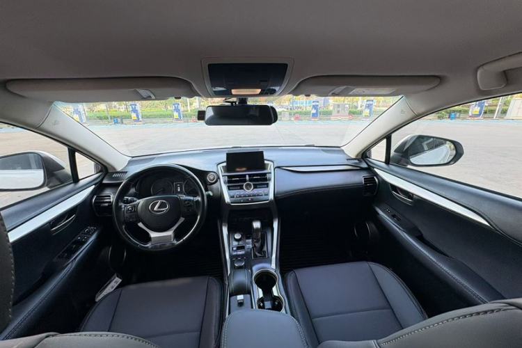 Used Lexus NX 2015 200 Front-Wheel Drive X-Trail SE Edition Interior 2