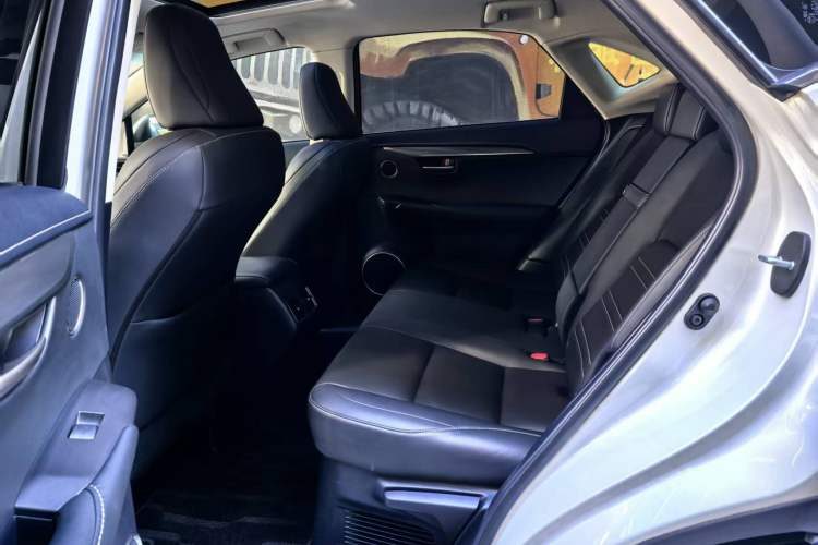 Used Lexus NX 2015 200T All-Wheel-Drive Fēngshàng Edition Interior 3