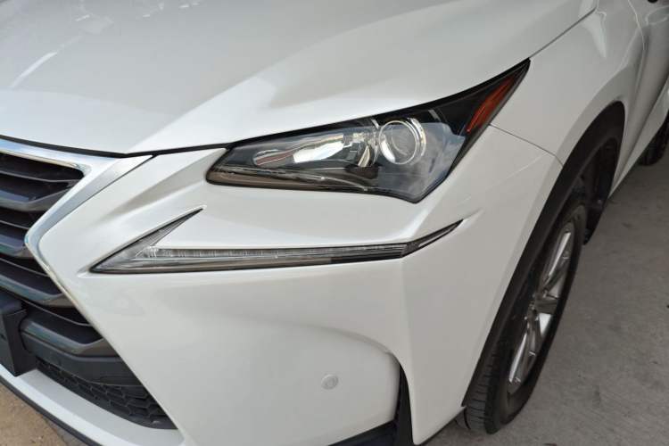 Used Lexus NX 2015 200 Front-Wheel Drive X-Trail SE Edition Left Front Headlight