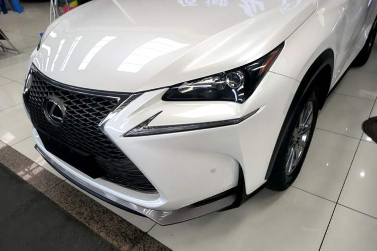 Used Lexus NX 2015 200 Front-Wheel Drive X-Trail SE Edition Left Front Headlight