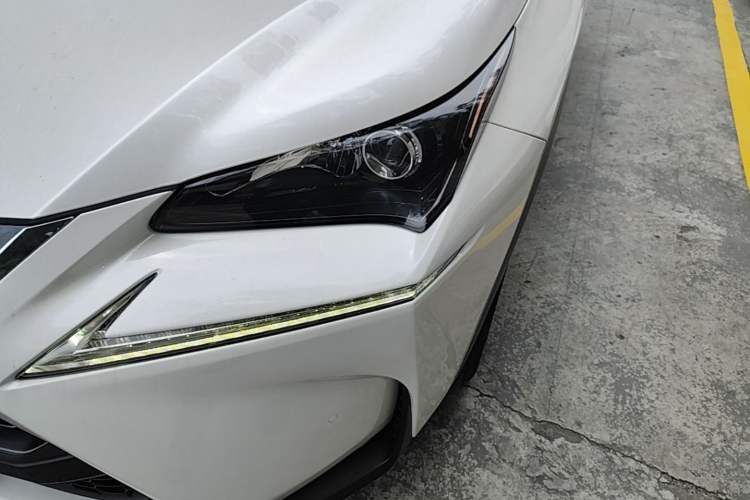 Used Lexus NX 2015 200T All-Wheel-Drive Fēngshàng Edition Left Front Headlight