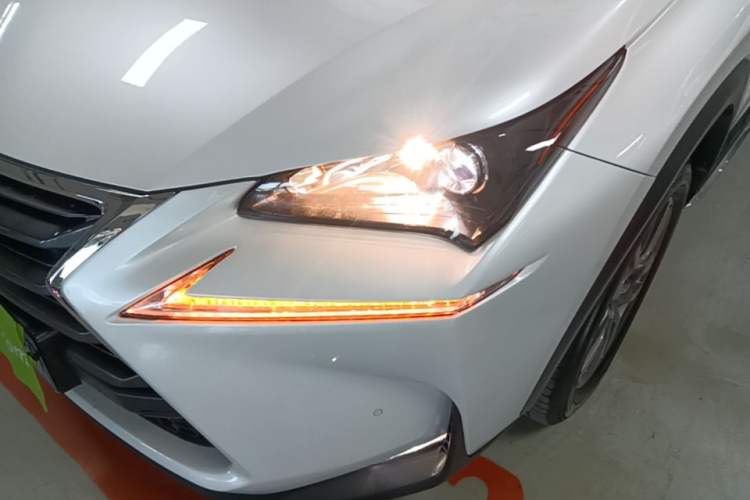 Used Lexus NX 2015 200T All-Wheel-Drive Fēngshàng Edition Left Front Headlight