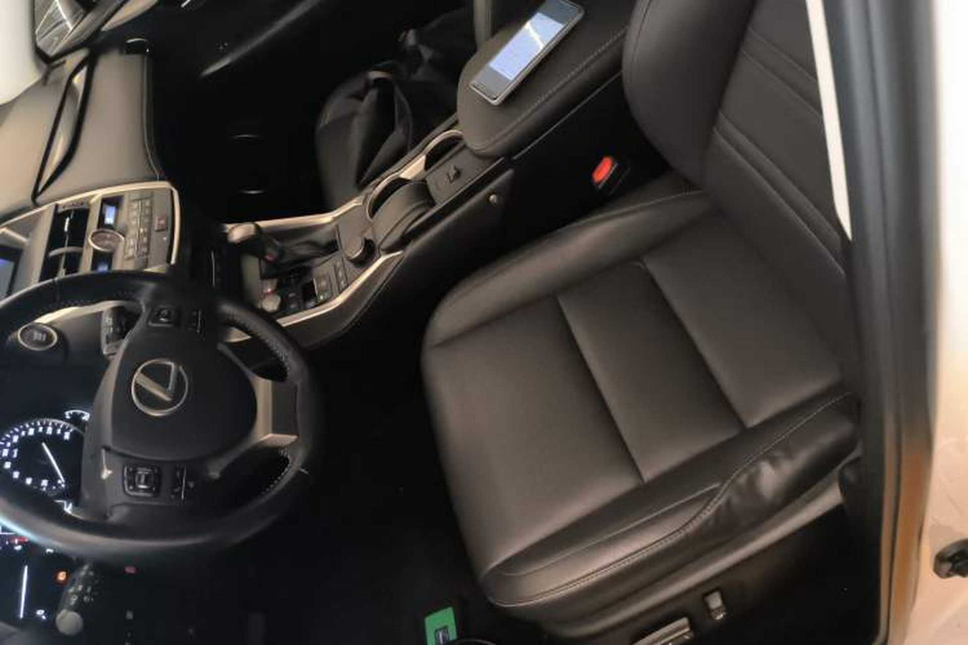 Used Lexus NX 2015 200T All-Wheel-Drive Fēngshàng Edition Left Front Seat