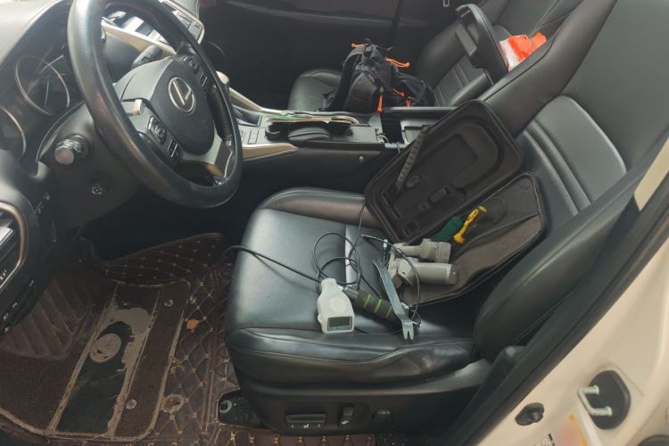 Used Lexus NX 2015 300h All-Wheel-Drive Fēngzhì Edition Left Front Seat