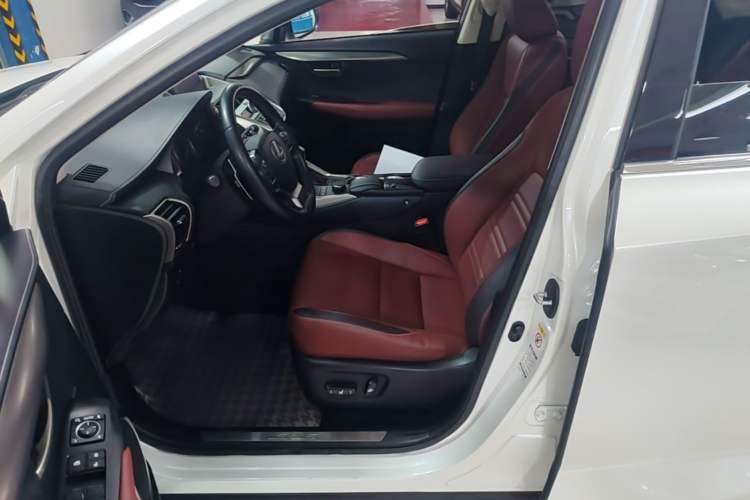 Used Lexus NX 2015 200T All-Wheel-Drive Fēngshàng Edition Left Front Seat