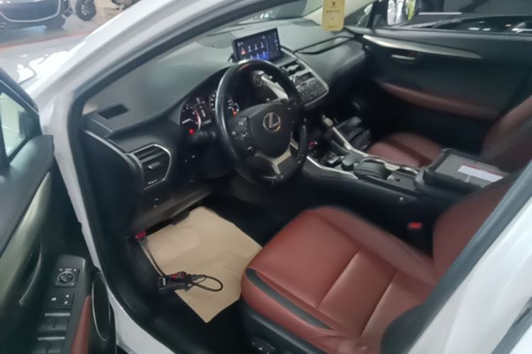 Used Lexus NX 2015 200T All-Wheel-Drive Fēngshàng Edition Left Front Seat