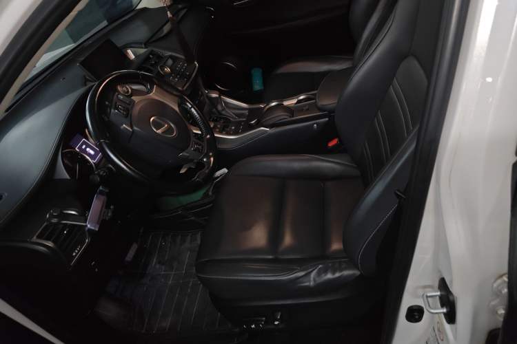 Used Lexus NX 2015 200T All-Wheel-Drive Fēngshàng Edition Left Front Seat