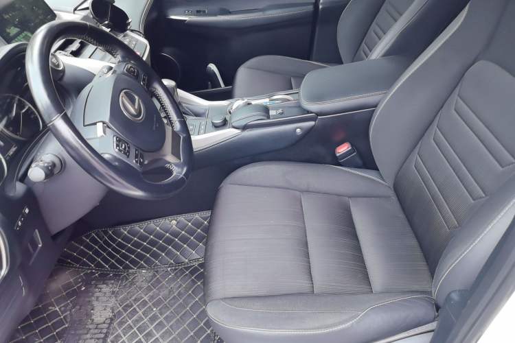 Used Lexus NX 2015 200 Front-Wheel Drive X-Trail SE Edition Left Front Seat