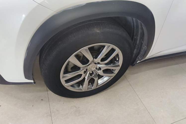 Used Lexus NX 2015 200T All-Wheel-Drive Fēngshàng Edition Left Front Wheel Hub