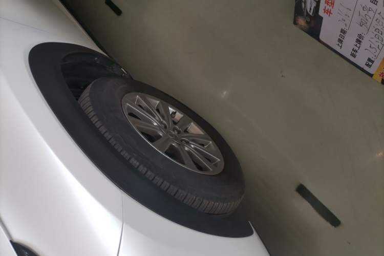 Used Lexus NX 2015 300h Front-Drive Fēngshàng Edition Left Front Wheel Hub
