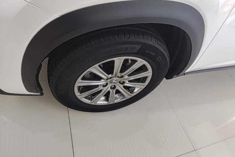 Used Lexus NX 2015 200 Front-Wheel Drive X-Trail SE Edition Left Front Wheel Hub