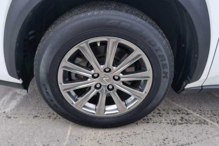 Used Lexus NX 2015 200 All-Wheel Drive Fēngshàng Edition Left Front Wheel Hub