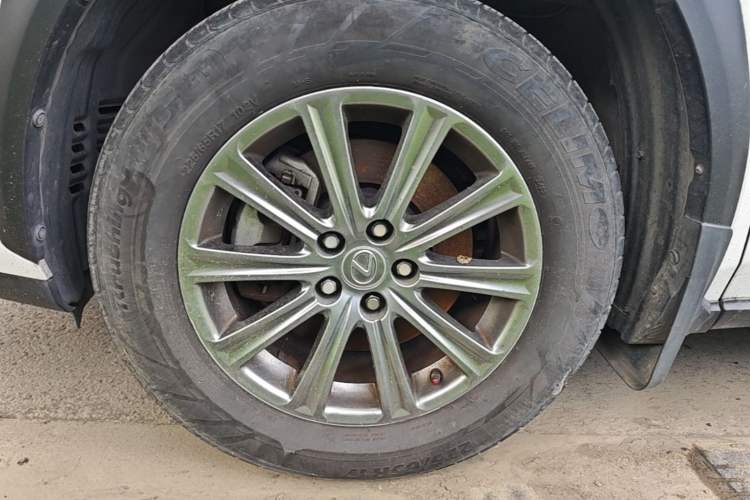 Used Lexus NX 2015 200 Front-Wheel Drive X-Trail SE Edition Left Front Wheel Hub