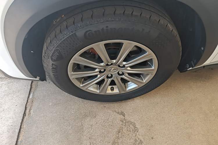 Used Lexus NX 2015 200 All-Wheel Drive Fēngshàng Edition Left Front Wheel Hub