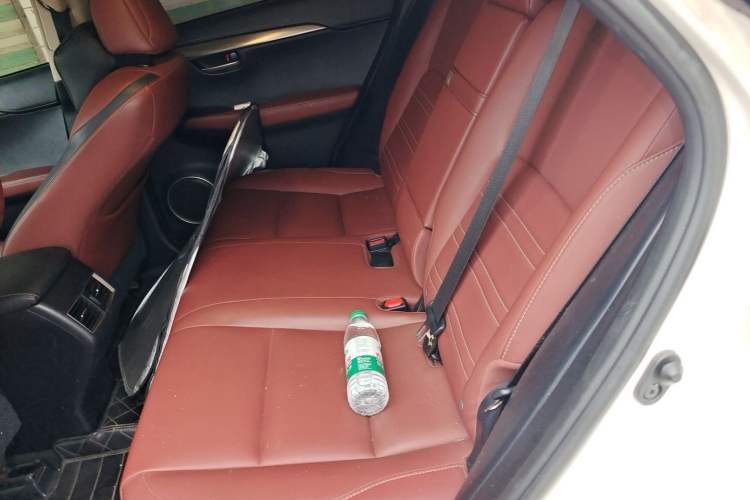 Used Lexus NX 2015 200T All-Wheel-Drive Fēngshàng Edition Left Rear Seat