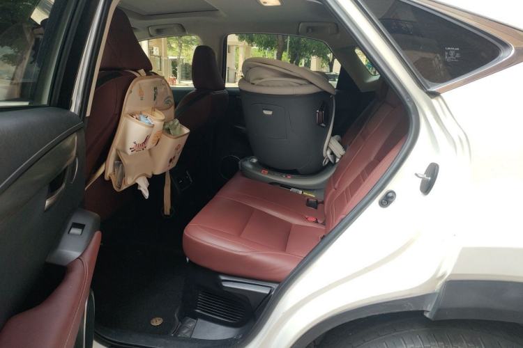 Used Lexus NX 2015 200T All-Wheel-Drive Fēngshàng Edition Left Rear Seat