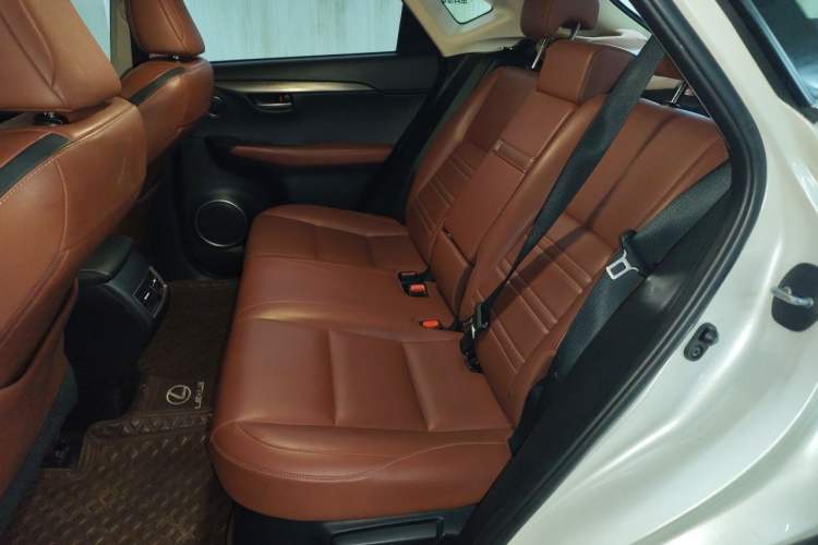 Used Lexus NX 2015 200 All-Wheel Drive Fēngshàng Edition Left Rear Seat