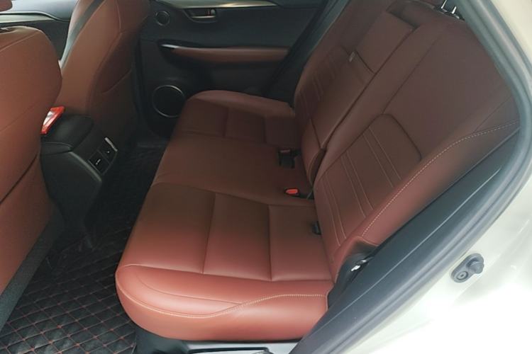 Used Lexus NX 2015 200T All-Wheel-Drive Fēngshàng Edition Left Rear Seat