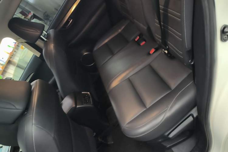 Used Lexus NX 2015 200 All-Wheel Drive Fēngshàng Edition Left Rear Seat