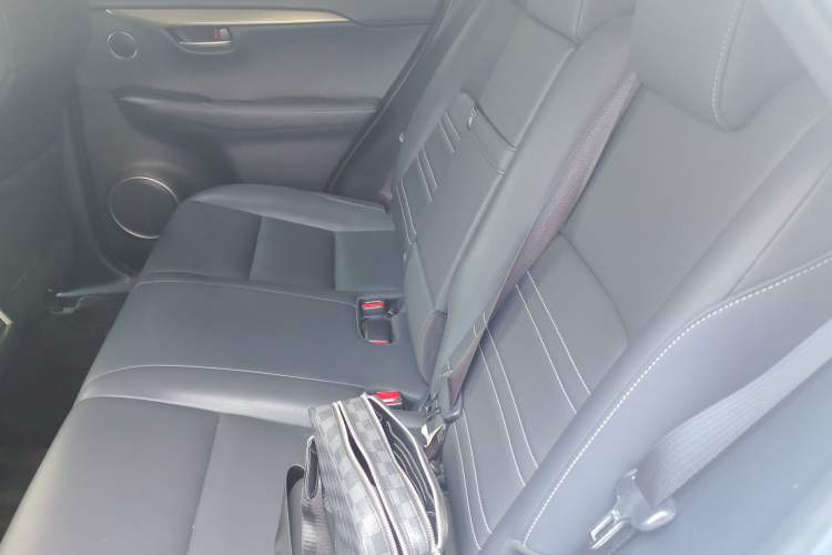 Used Lexus NX 2015 200 All-Wheel Drive Fēngshàng Edition Left Rear Seat