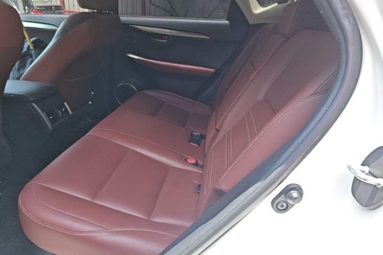 Used Lexus NX 2015 200 All-Wheel Drive Fēngshàng Edition Left Rear Seat