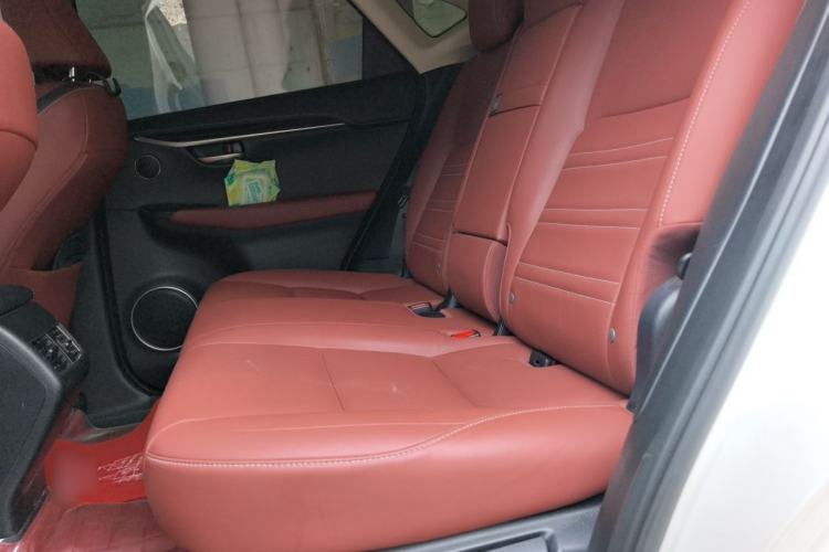Used Lexus NX 2015 300h All-Wheel-Drive Fēngzhì Edition Left Rear Seat