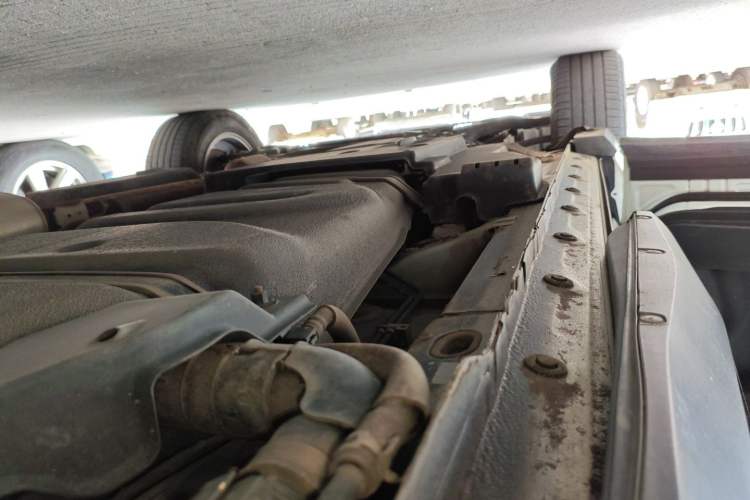 Used Lexus NX 2015 200 Front-Wheel Drive X-Trail SE Edition Left Side Sill