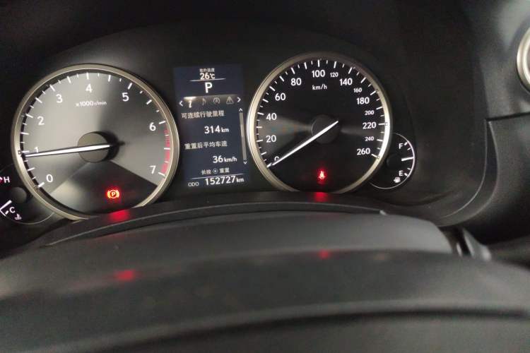 Used Lexus NX 2015 200 Front-Wheel Drive X-Trail SE Edition Odometer Close Up