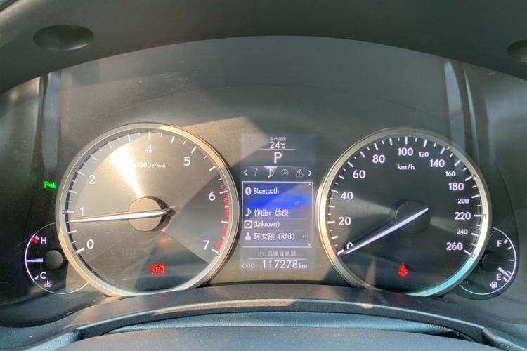 Used Lexus NX 2015 200T All-Wheel-Drive Fēngshàng Edition Odometer Close Up