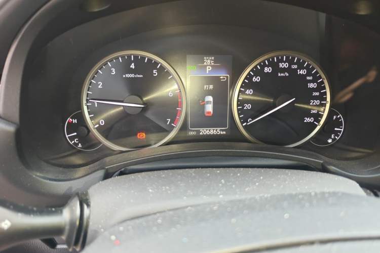 Used Lexus NX 2015 200T All-Wheel-Drive Fēngshàng Edition Odometer Close Up
