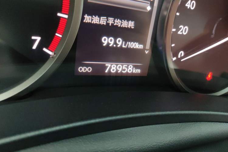 Used Lexus NX 2015 200T All-Wheel-Drive Fēngshàng Edition Odometer Close Up